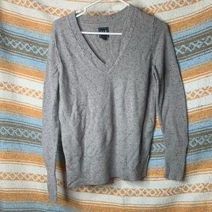 Gap V neck sweater